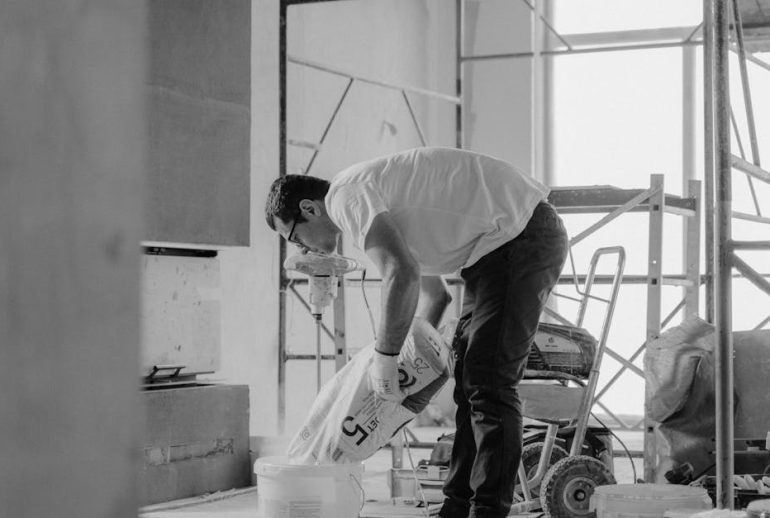 découvrez comment l'assurance rénovation peut protéger vos projets de transformation de maison. obtenez des conseils pour choisir la bonne couverture et assurez-vous que vos investissements sont sécurisés.