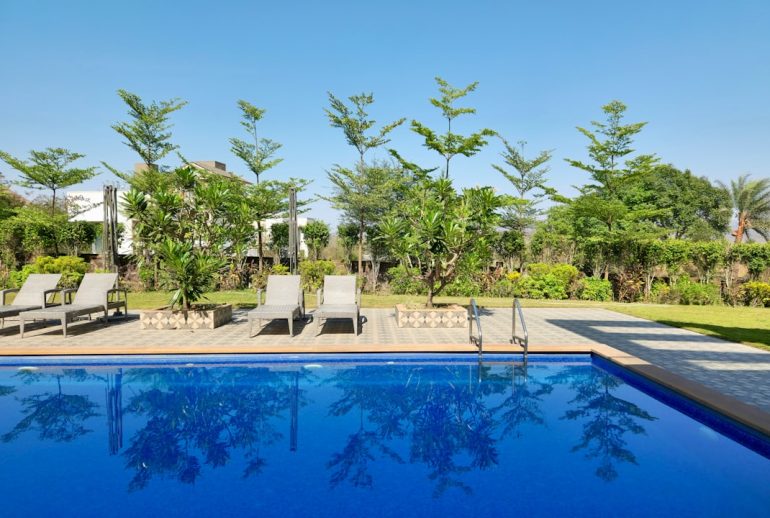 découvrez un havre de paix avec notre jardin de retraite, un espace paisible pour se ressourcer en pleine nature. profitez de moments de détente, d'inspiration et de sérénité au cœur de votre jardin.